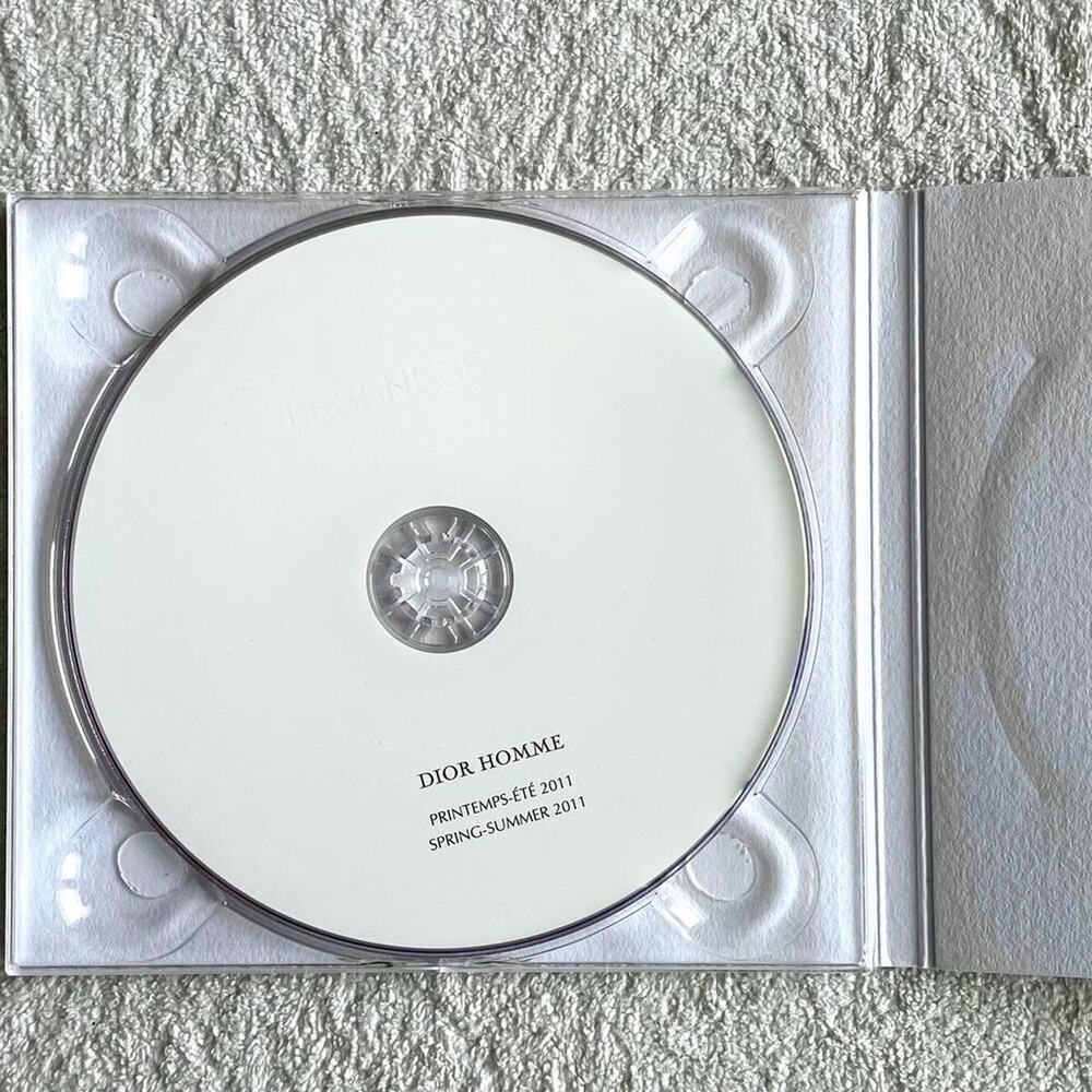DIOR HOMME PRINTEMPS-ÉTÉ 2011 SPRING-SUMMER 2011 CD